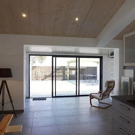 Maison En Bord De A : 3 Chambres, Jardin Clos, Internet, Parking, A 250m - Fr-1-224b-646 Noirmoutier-en-l'Ile