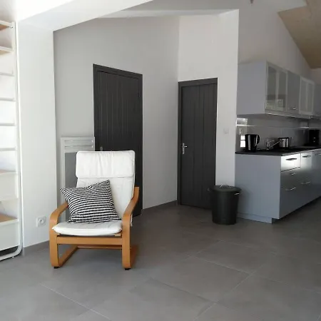 Maison En Bord De A : 3 Chambres, Jardin Clos, Internet, Parking, A 250m - Fr-1-224b-646 * נוארמוטייה-אן-ליל