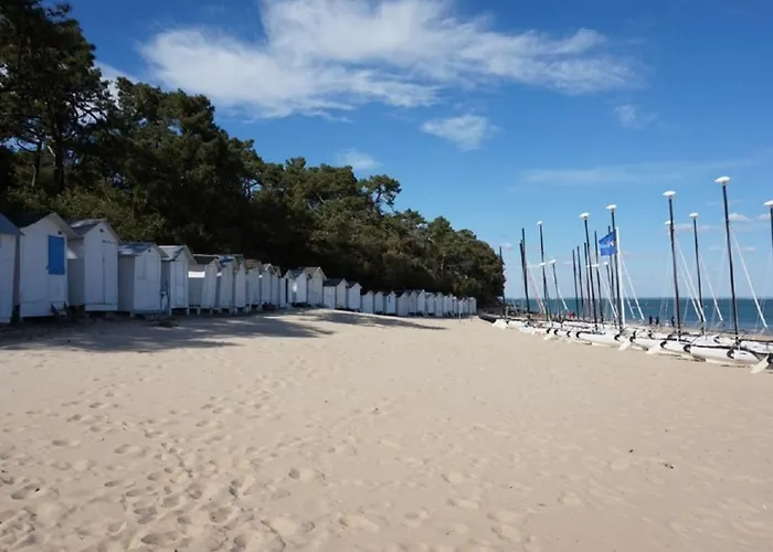 Maison En Bord De A : 3 Chambres, Jardin Clos, Internet, Parking, A 250m - Fr-1-224b-646 * Noirmoutier-en-l'Ile